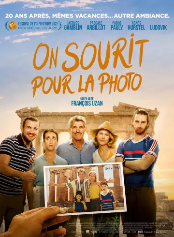 On sourit pour la photo  [WEB-DL 720p] - FRENCH